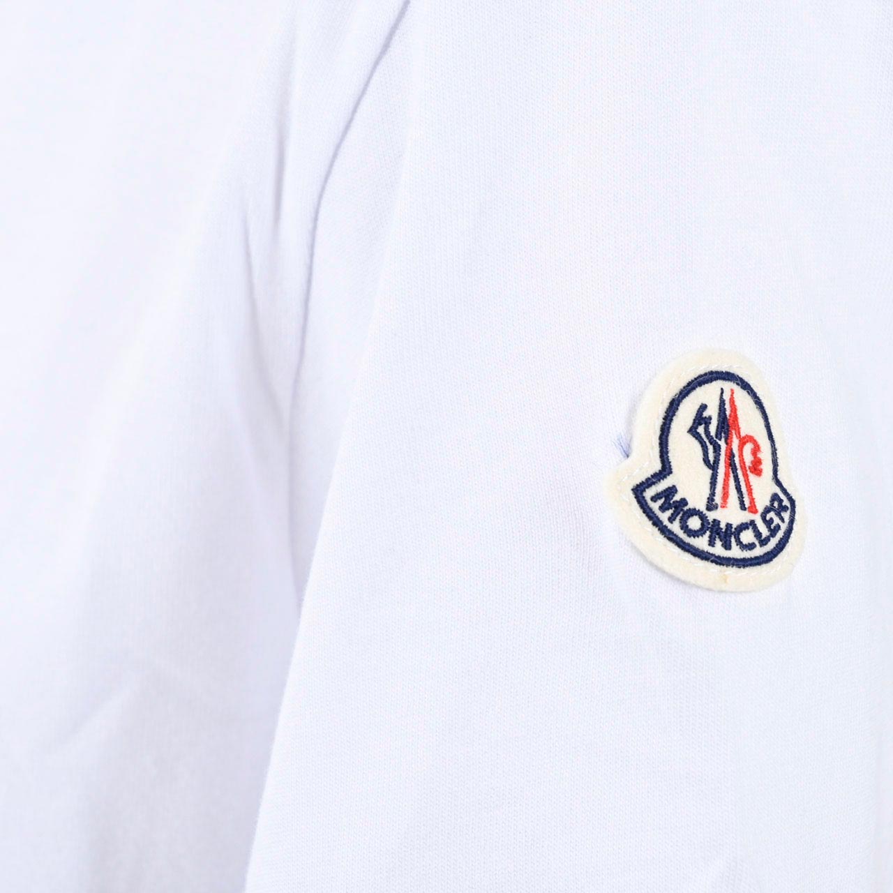 モンクレール MONCLER Tシャツ 8046150 V8043 001 ホワイト メンズ 【ラスト1点 XSサイズ】