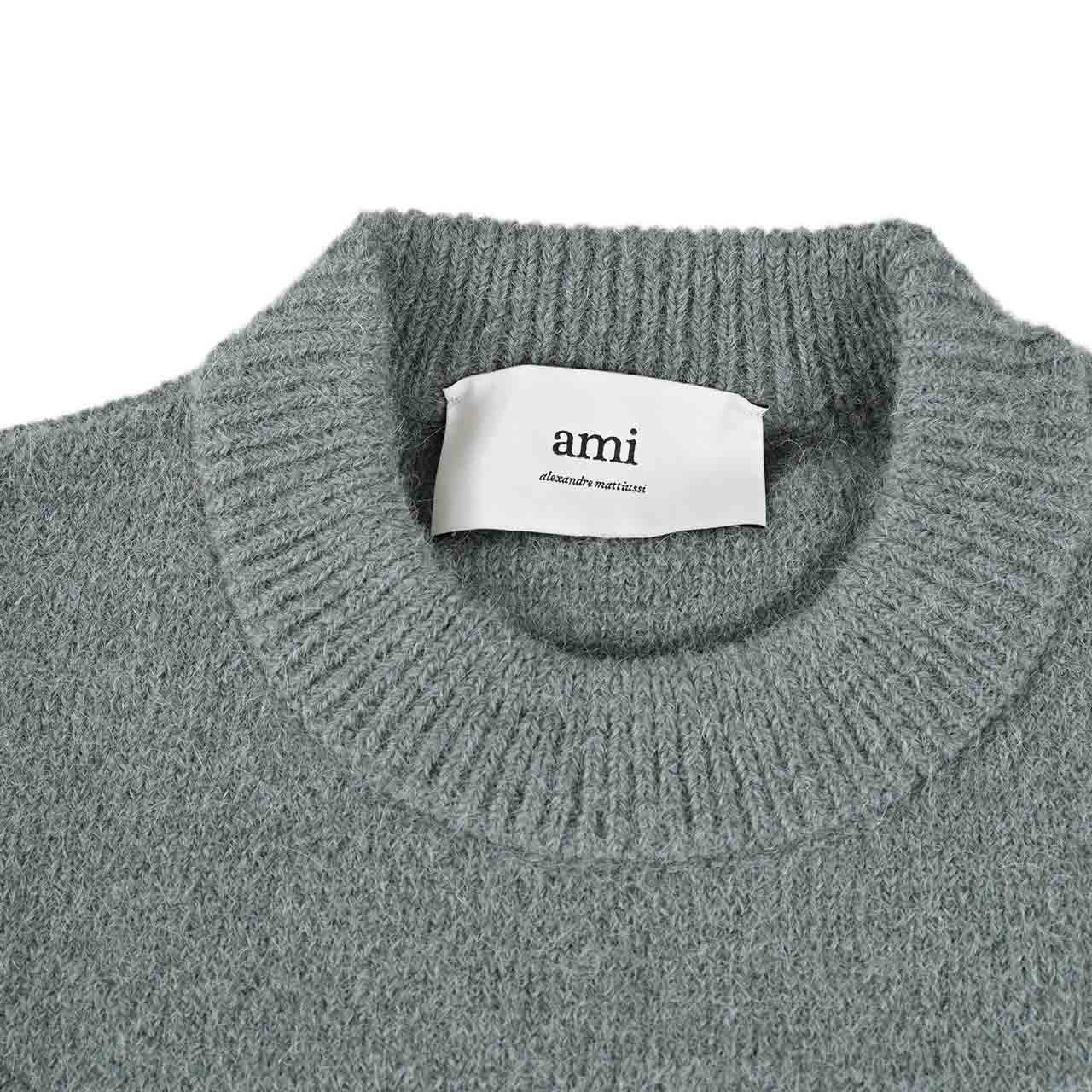 【期間限定SALE】 アミ AMI セーター UKS025.KN0032 4013 グリーン 2024年秋冬 メンズ