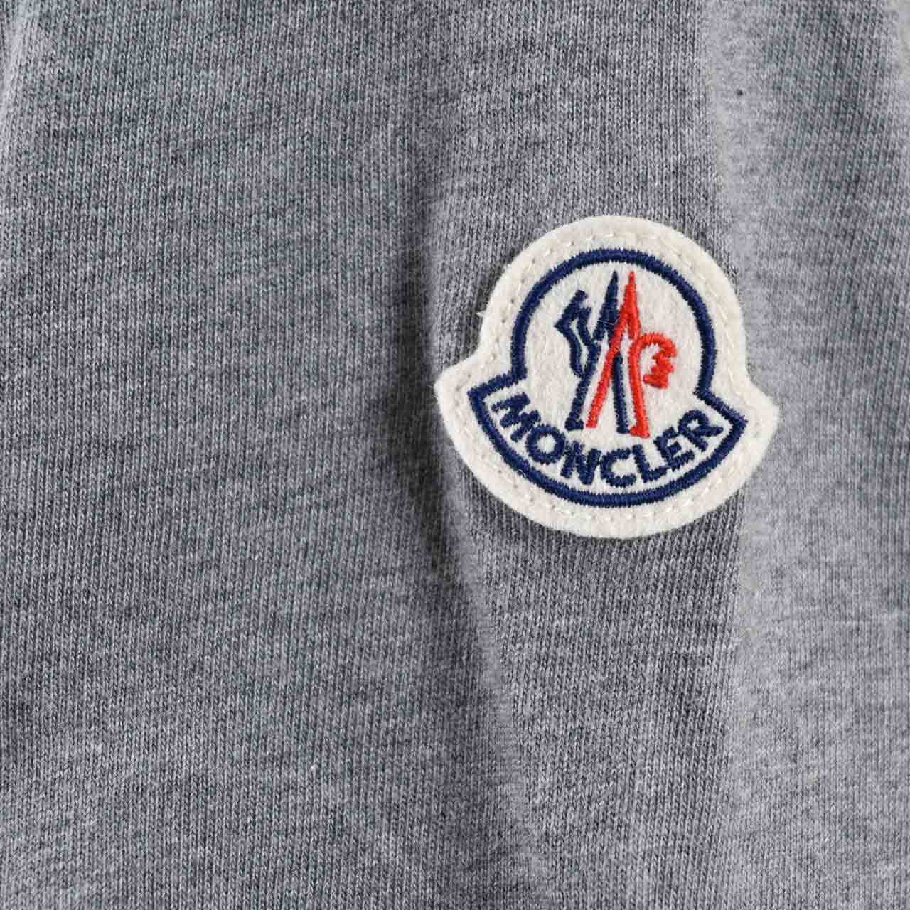 【56%OFF】 モンクレール MONCLER Tシャツ 8C00006 8390T 987 グレー メンズ 【数量限定 再入荷】
