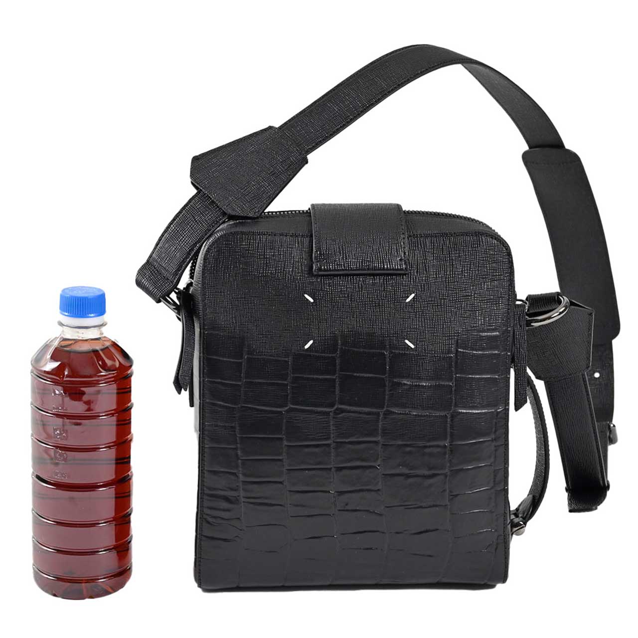 メゾン マルジェラ Maison Margiela ショルダーバッグ SB2WG0012 P5490 T8013 ブラック メンズ 【プライスダウン】