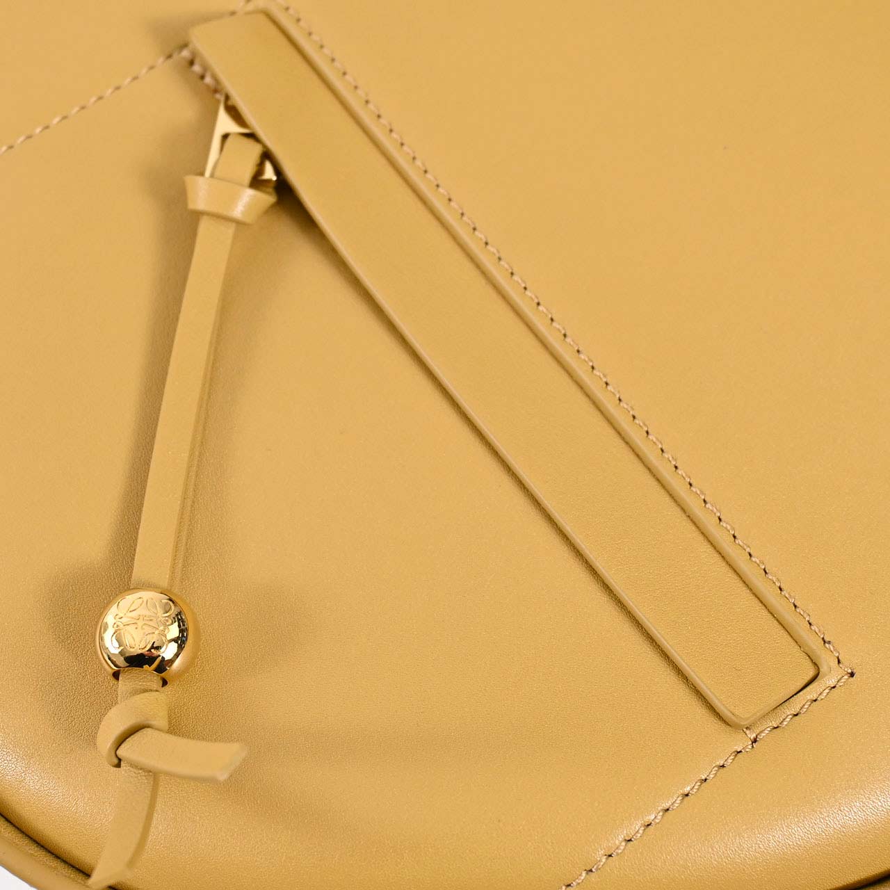 ロエベ LOEWE ショルダーバッグ ハンモック スライス A538HHSX01 6715 ベージュ 2025SS レディース