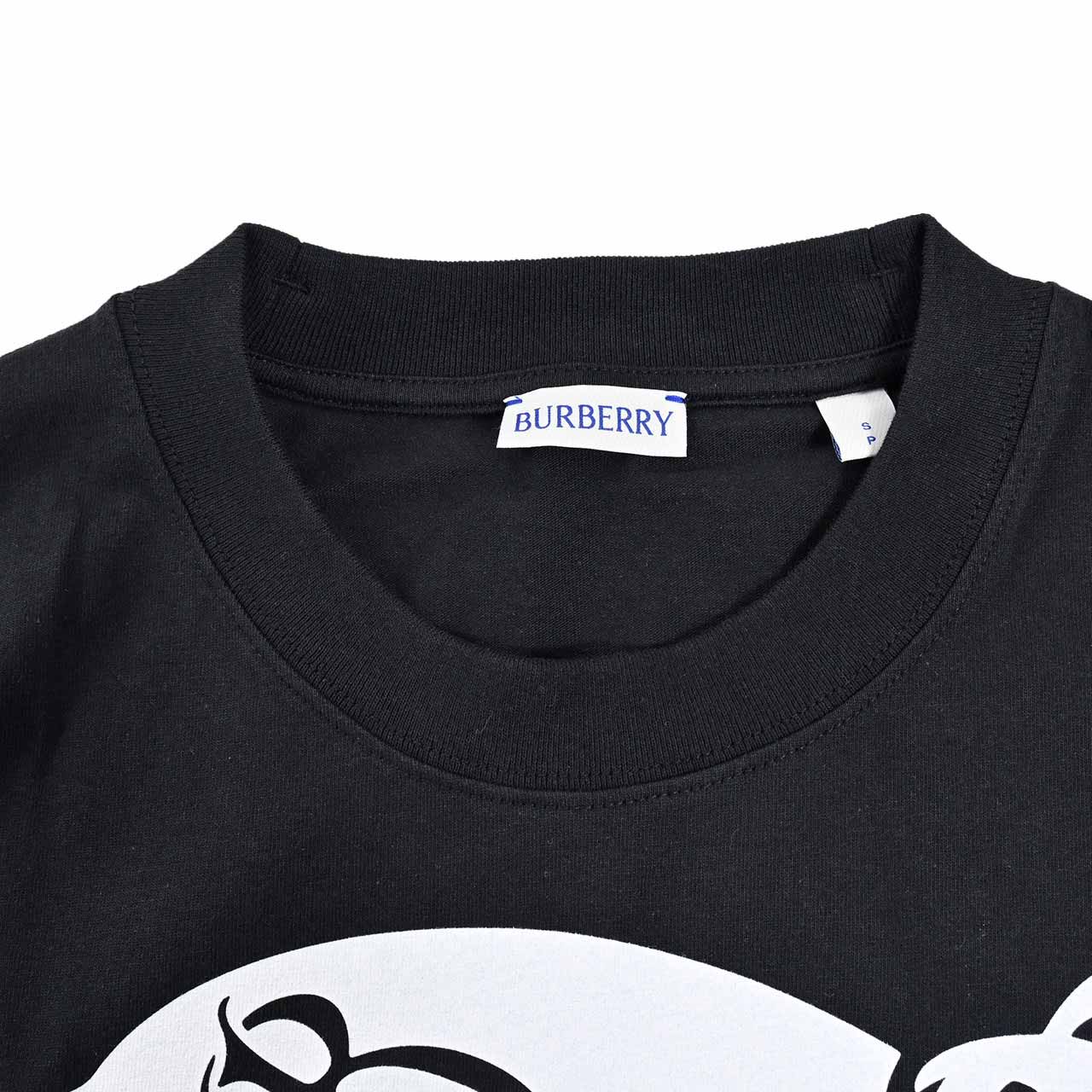 バーバリー BURBERRY Tシャツ 8095058 HS24 MW FO A1189 ブラック 2025年春夏 メンズ