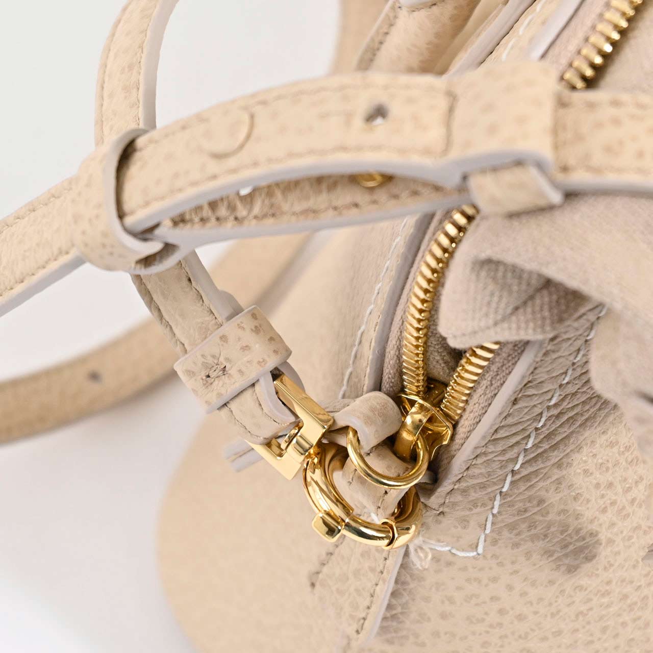 メゾン マルジェラ Maison Margiela ショルダーバッグ 5AC S56WG0082 P4455 T2086 ベージュ レディース