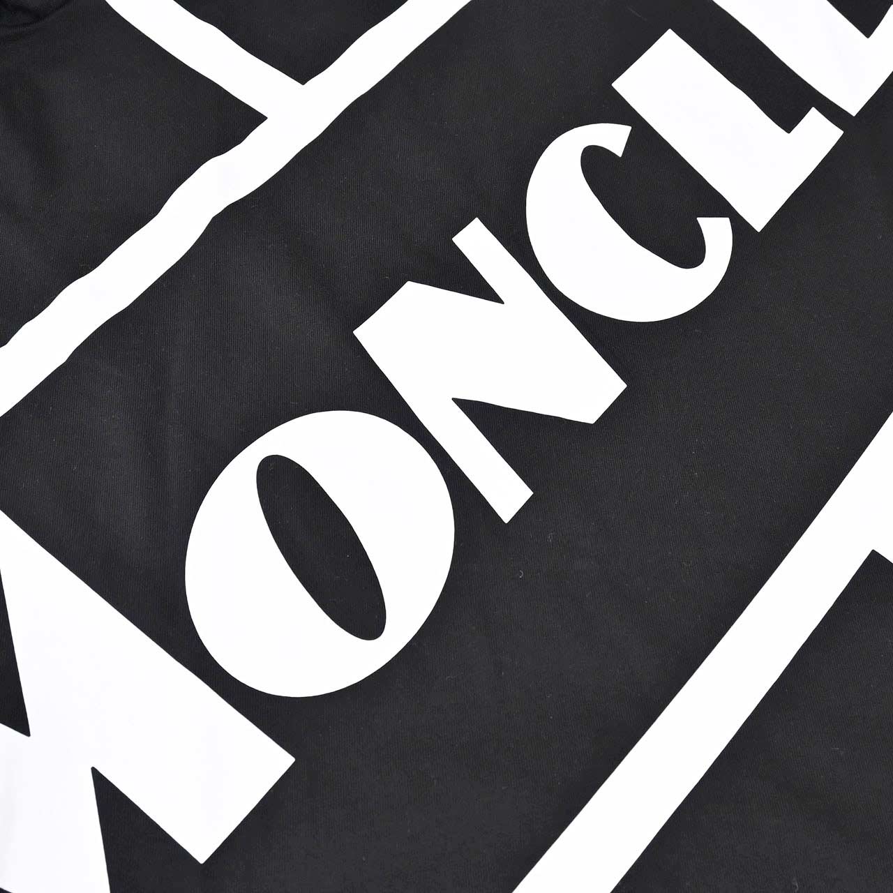 モンクレール MONCLER クルーネック半袖Tシャツ 8C00148 829H8 999 ブラック レディース 【ラスト1点 Mサイズ】