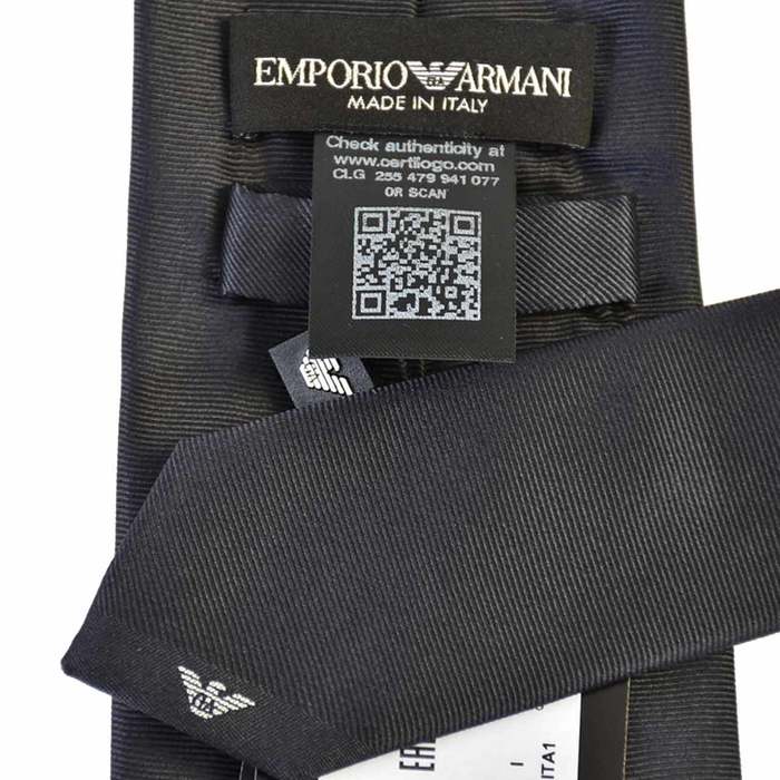 【28％OFF】 エンポリオ アルマーニ EMPORIO ARMANI ネクタイ 9P300 00020 ブラック メンズ 就職祝い 誕生日 ギフト プレゼントクリスマス ギフト プレゼント