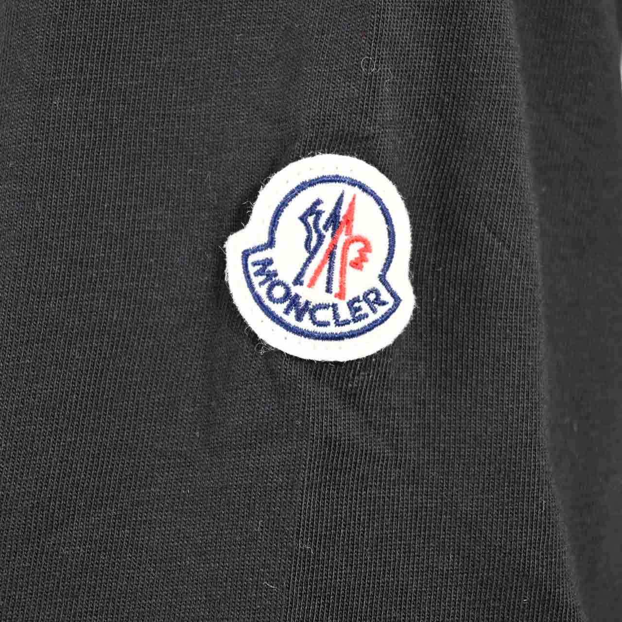 モンクレール MONCLER クルーネック半袖Ｔシャツ 8C00170 829H8 999 ブラック メンズ 【ラスト1点 Mサイズ】