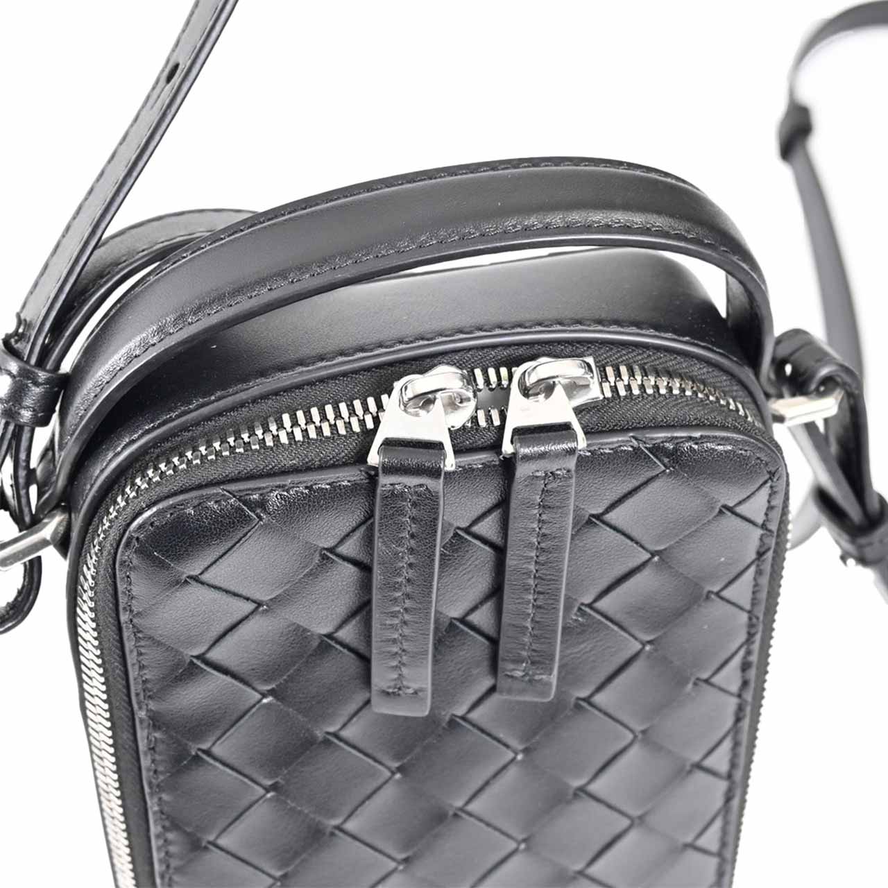 ボッテガ ヴェネタ BOTTEGA VENETA ショルダーバッグ 826829 V2HL0 8803 ブラック メンズ