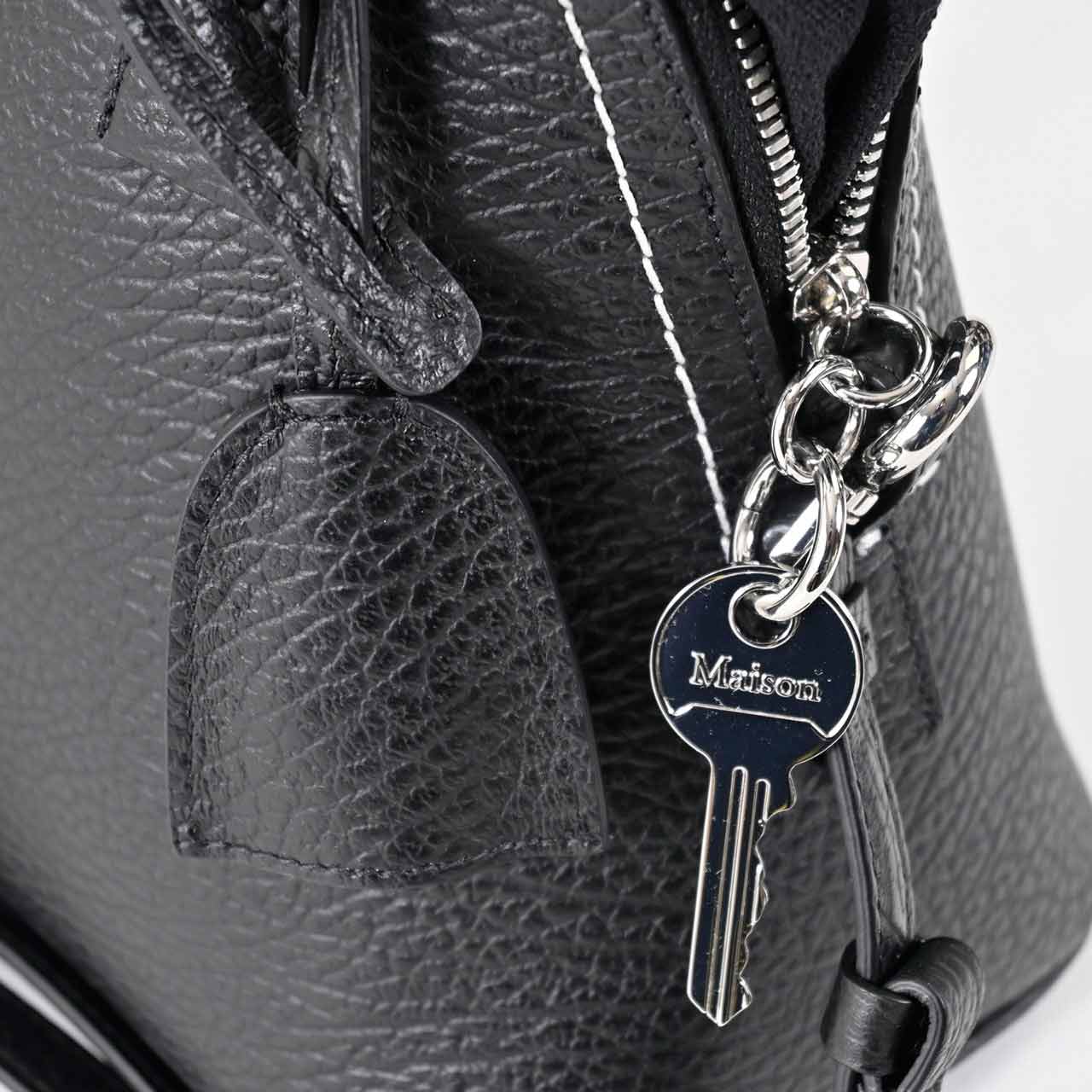 メゾン マルジェラ Maison Margiela 2WAYバッグ 5AC MINI S56WG0082 P4455 T8013 ブラック レディース