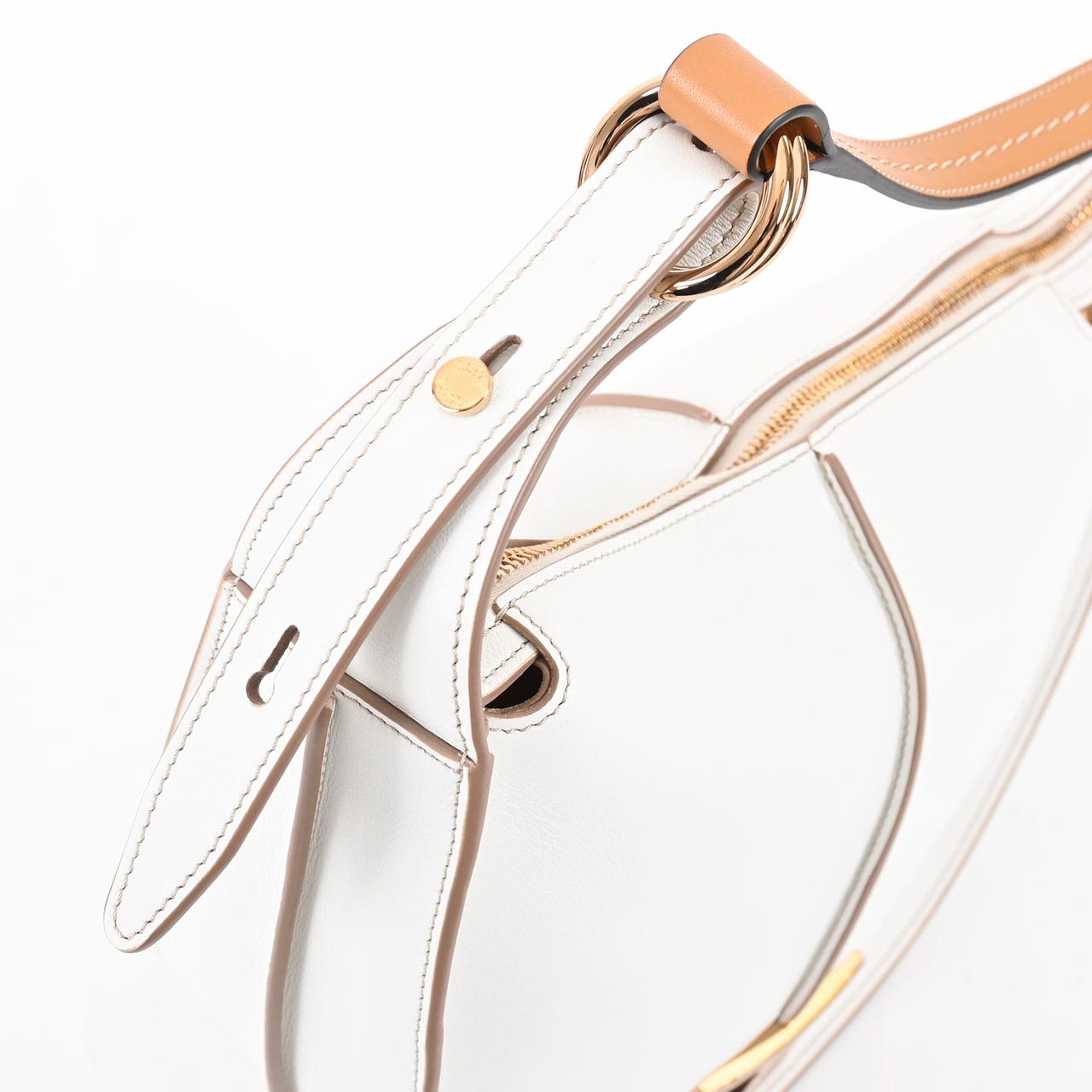 トッズ TODS ショルダーバッグ XBWTSAE02005OU 7P70 ホワイト レディース ワケアリ アウトレット 【訳ありセール 処分価格】 ポッキリ 【プライスダウン】